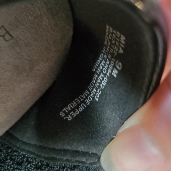 Baretraps Black Flats 9 - Picture 2 of 11